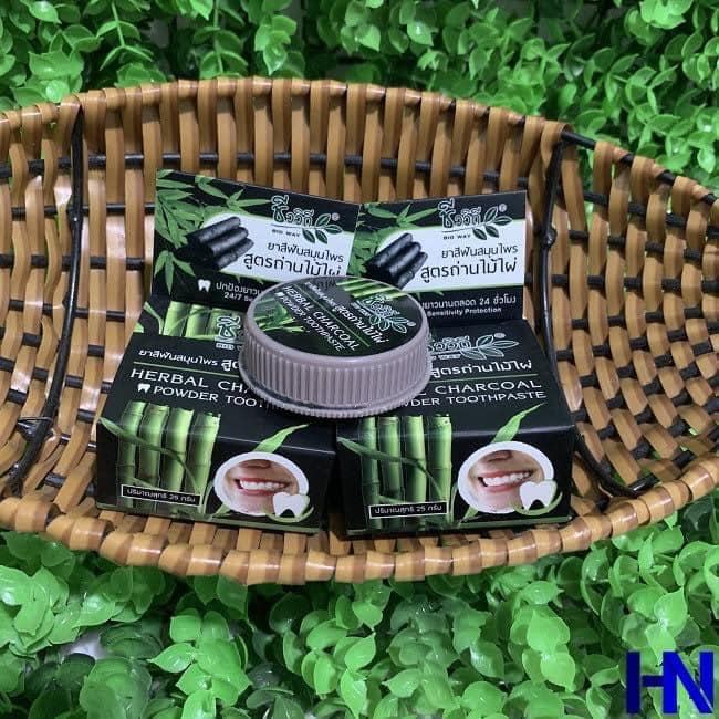 Bột Than tre trắng răng HERBAL CHARCOAL của Thái Lan