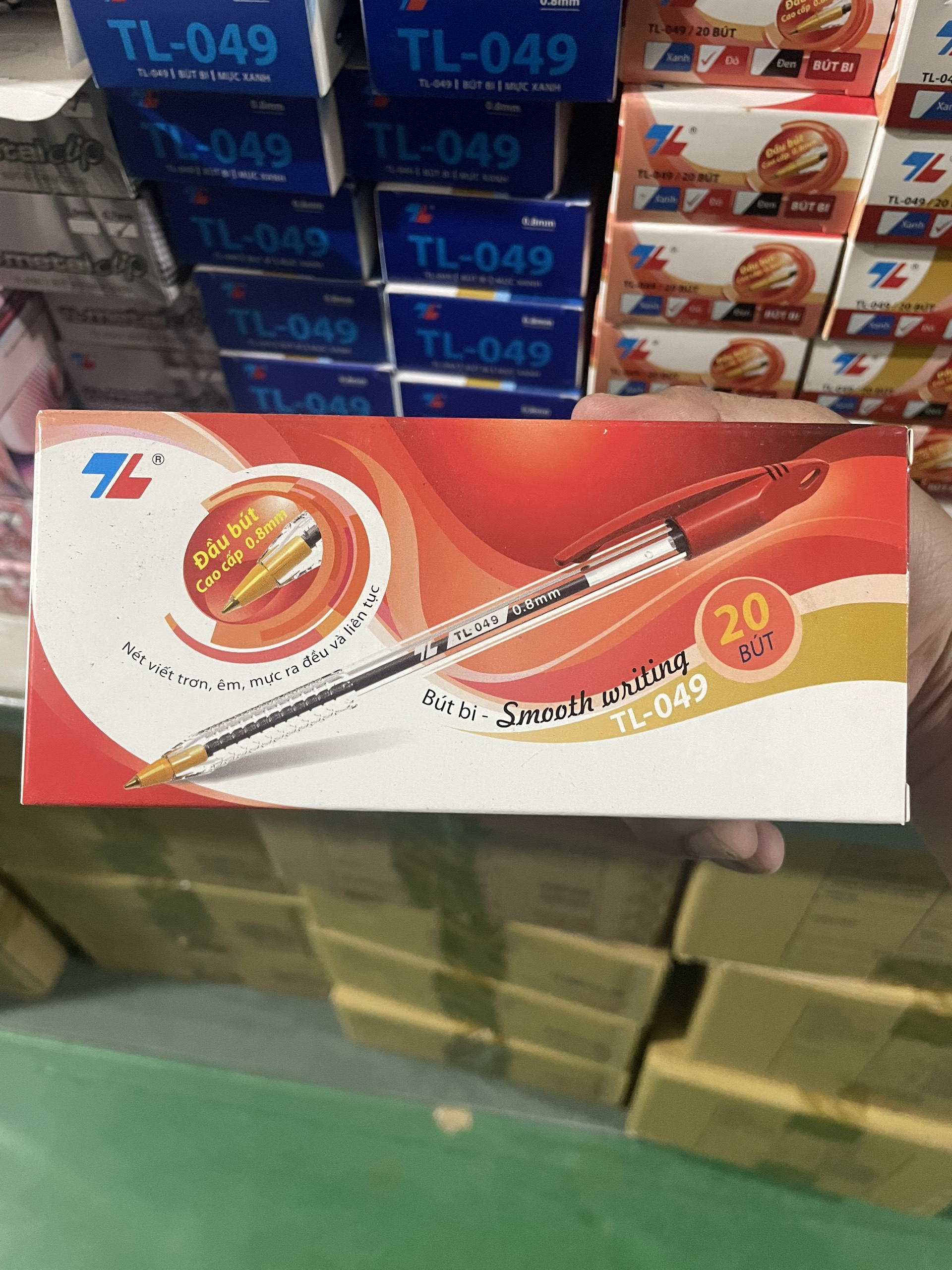 Bút Bi Thiên Long TL-049 Ngòi 0.8mm Dạng Nắp Đậy