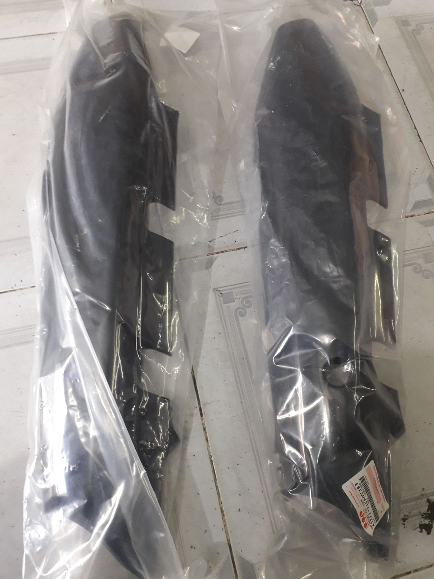 Cặp bụng sau Suzuki Viva 110