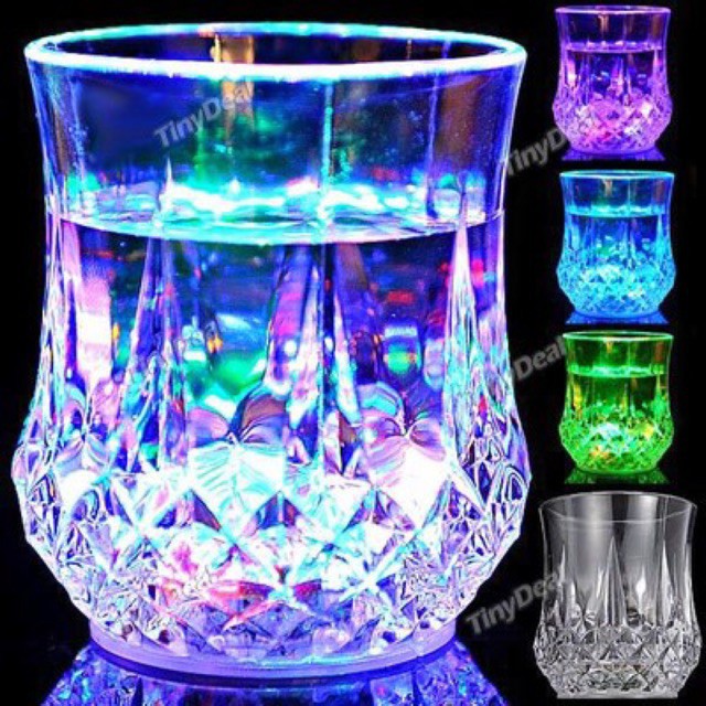 Cốc uống nước đèn Led phát sáng nhiều màu-Ly cốc phát sáng thần kỳ 7 màu