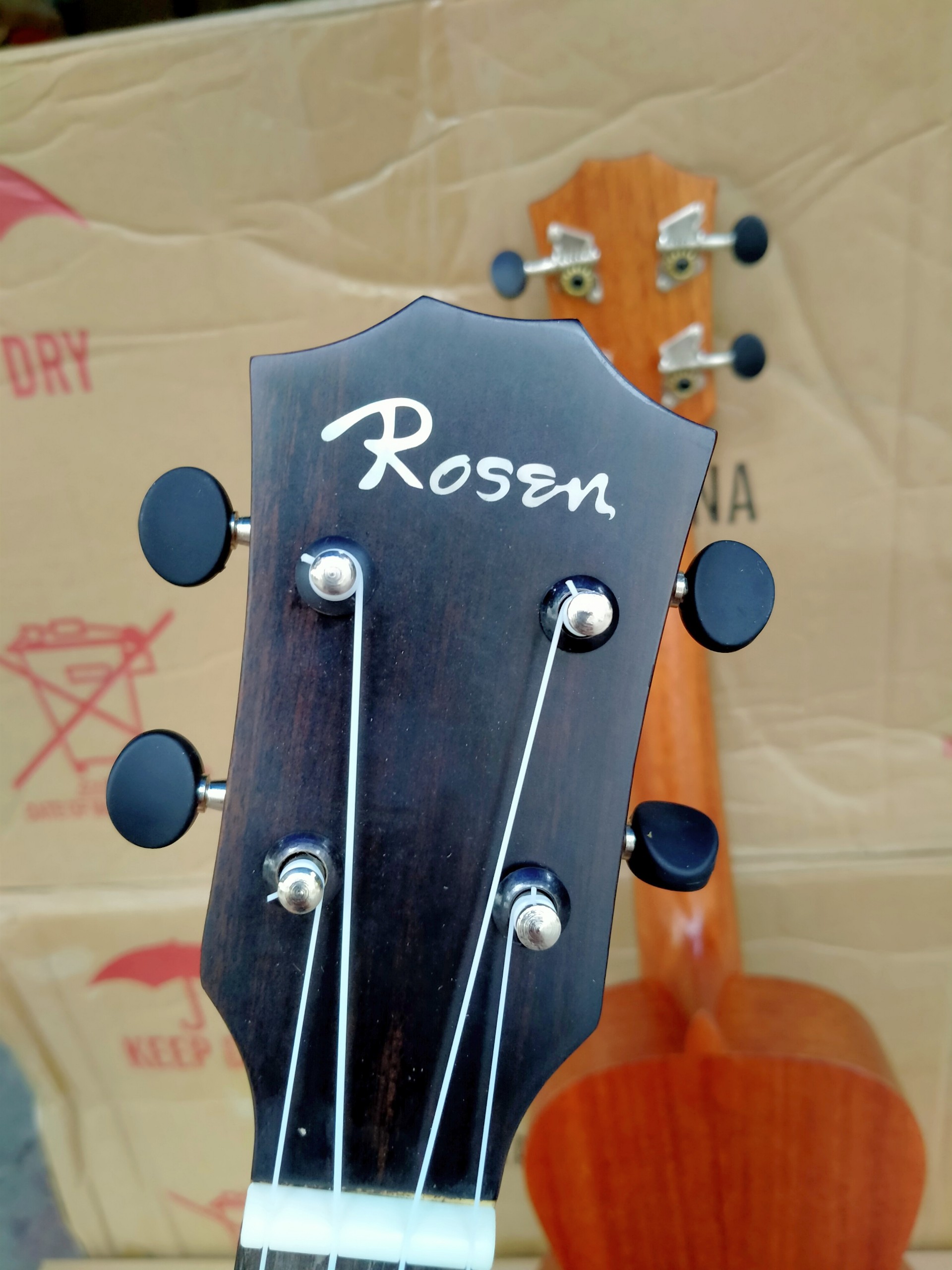 Ukulele Rosen K11 GỖ MAHOGANY