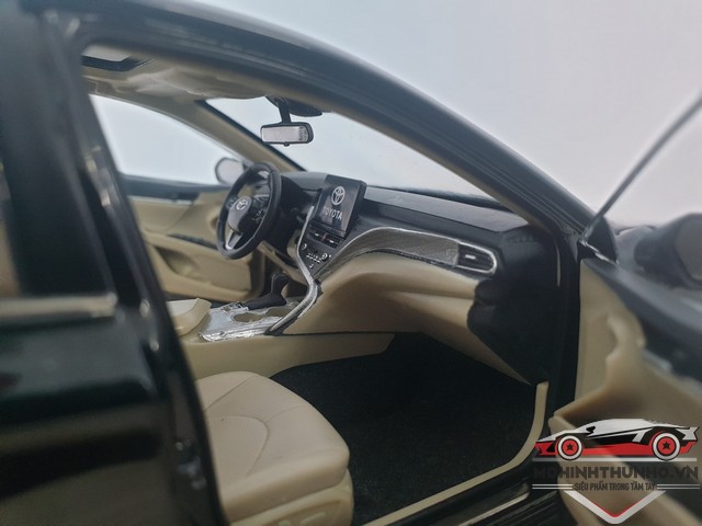 [HCM]Xe mô hình Toyota Camry tỉ lệ 1:18