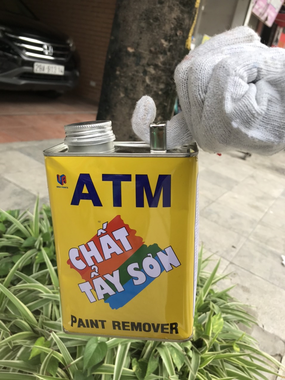 Chất tẩy sơn ATM trên sắt gỗ nhựa