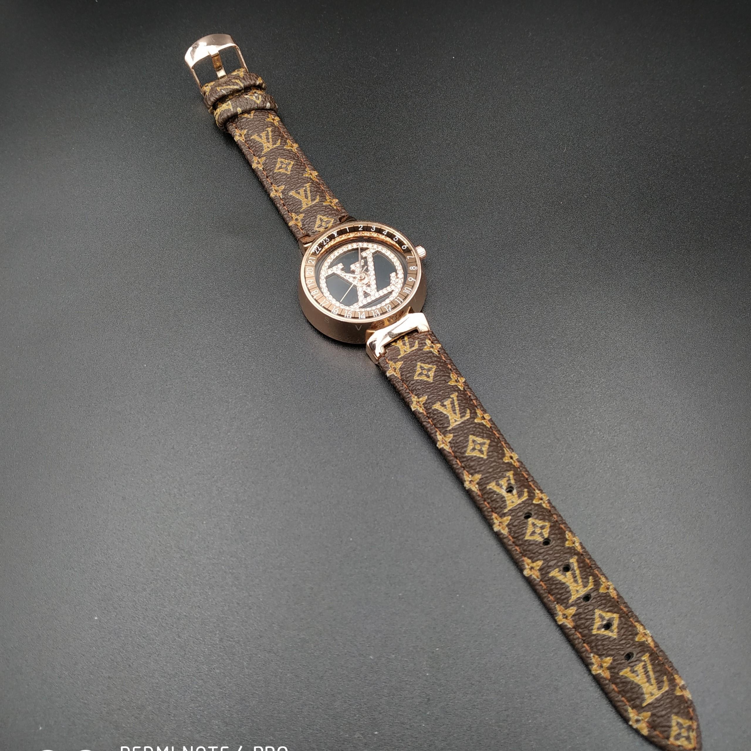 Đồng hồ thời trang nữ Louis vuitton Cao cấp