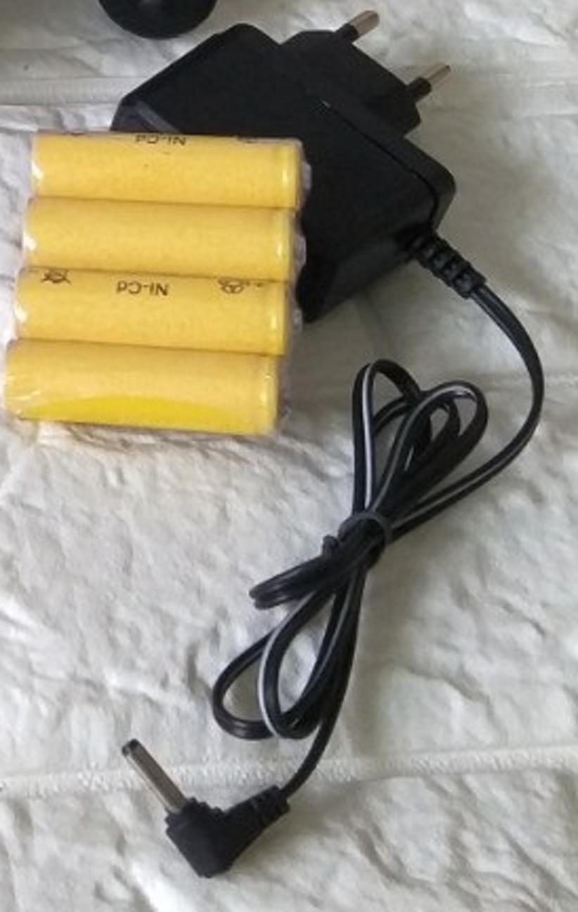 XE TĂNG ĐIỀU KHIỂN - TẶNG 1 LÍNH