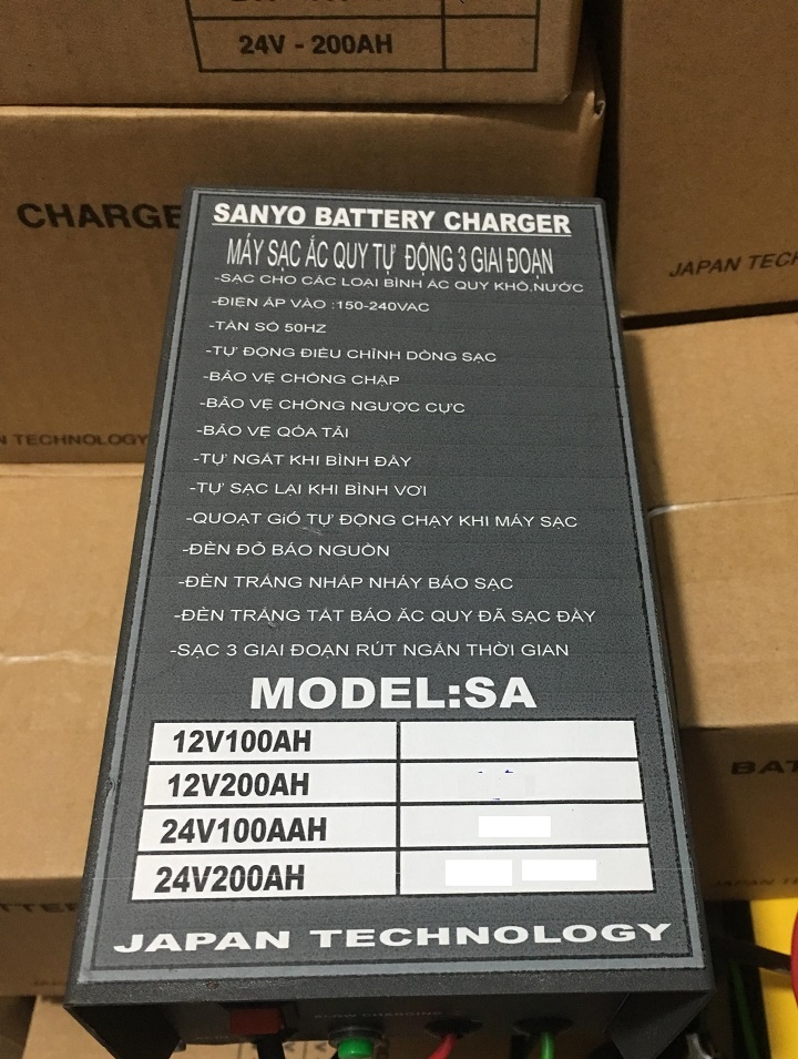 Sạc ắc quy tự ngắt SANYO 24V-200ah