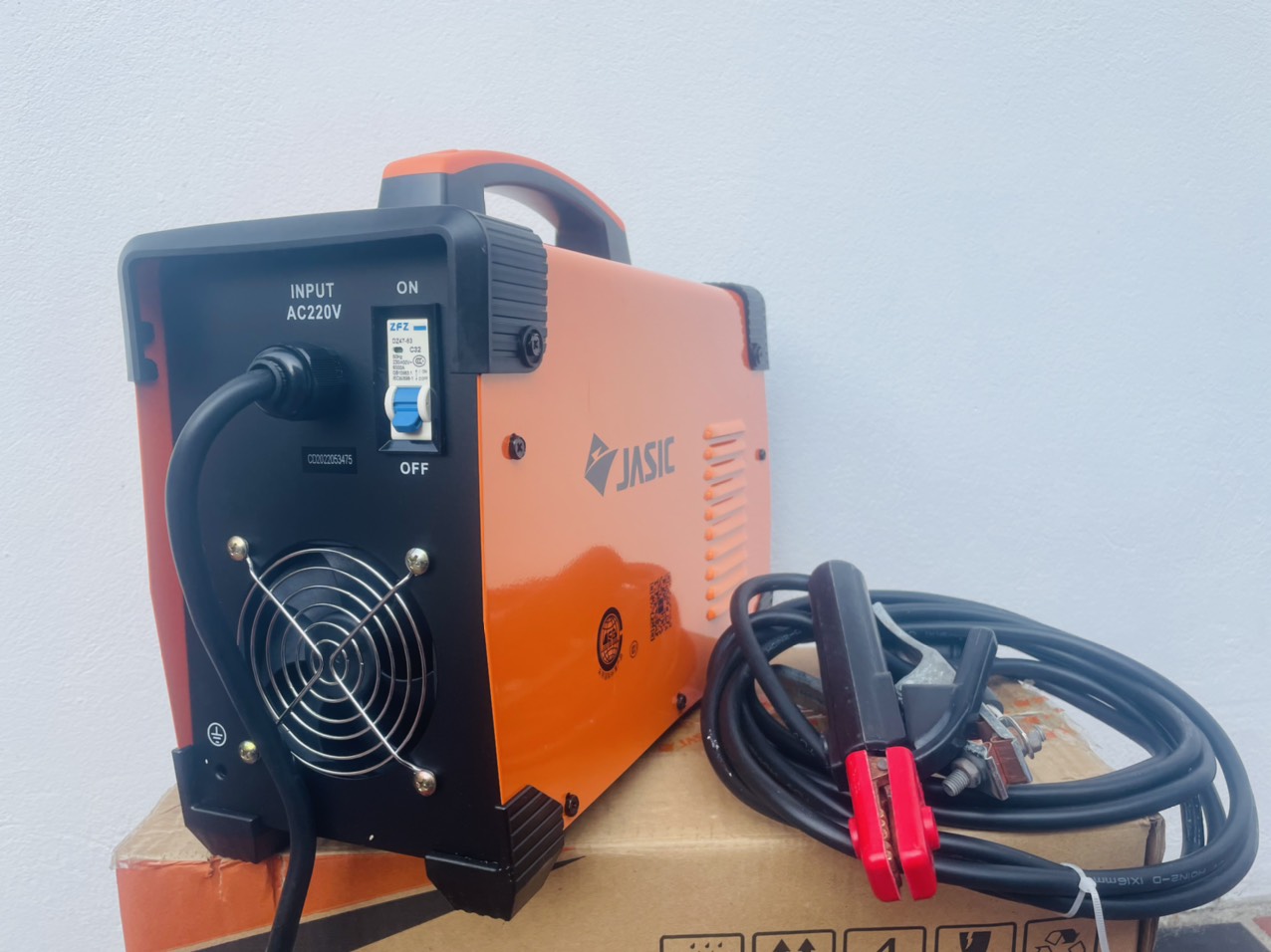 Máy hàn điện tử Jasic ARC 250C - CHÍNH HÃNG CÔNG TY