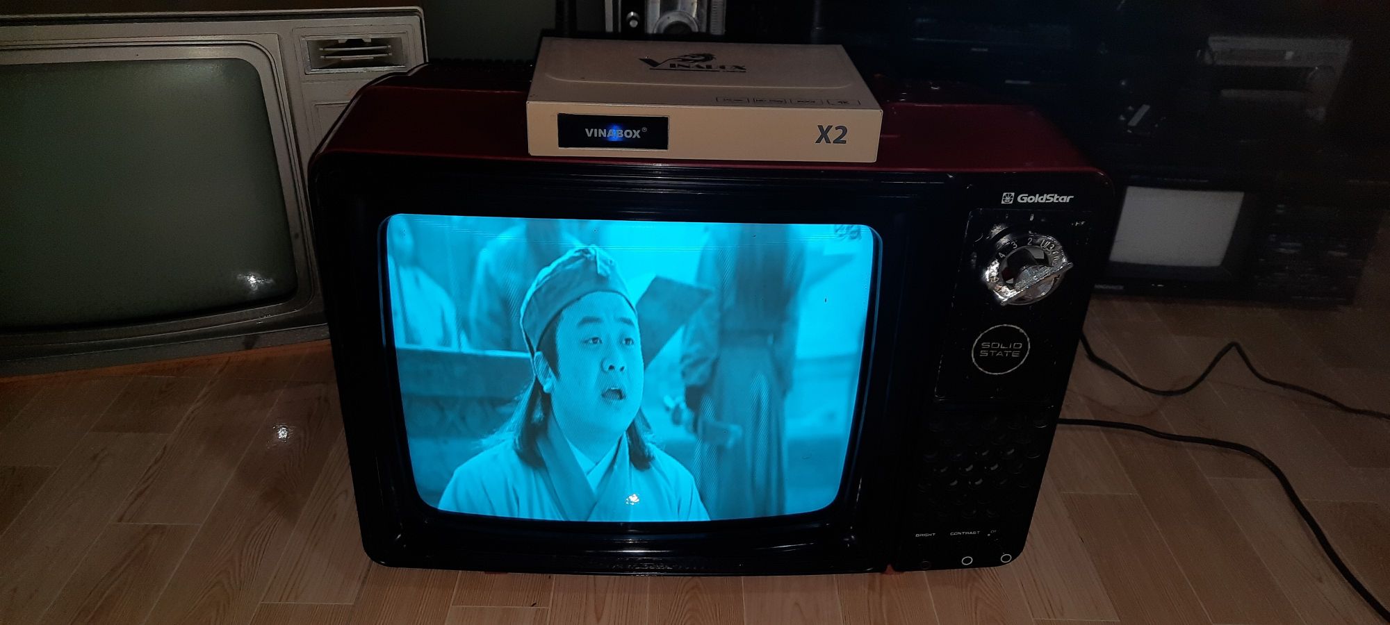 Tivi đen trắng xưa GoldStar