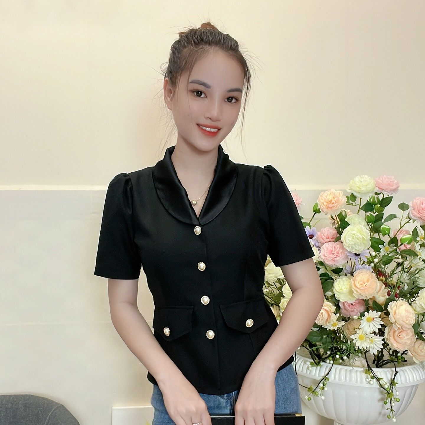 COM2 - [ẢNH VÀ VIDEO TỰ CHỤP] ÁO KIỂU CÔNG SỞ THANH LỊCH