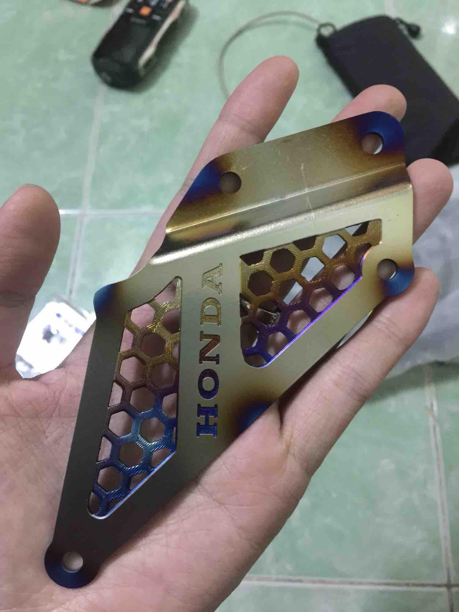 Che ben titan Winner 150 (ver1) và Sonic kiểu tổ ông.