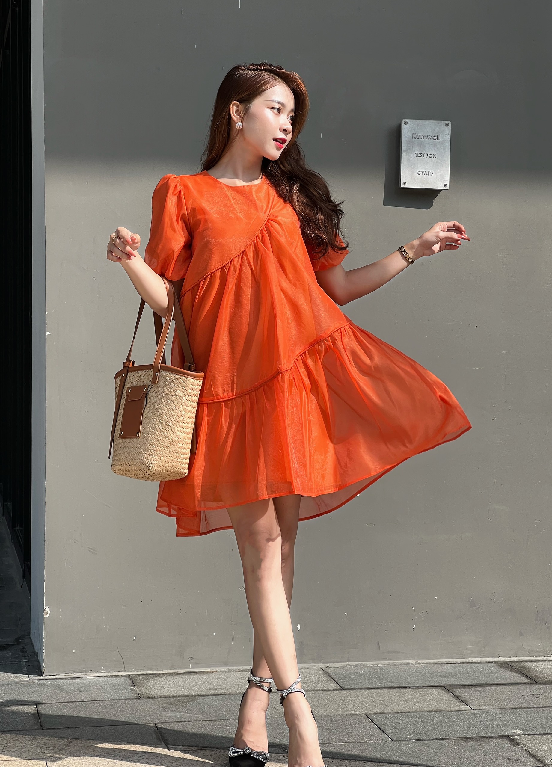Đầm babydoll ngắn vặn thừng Joven
