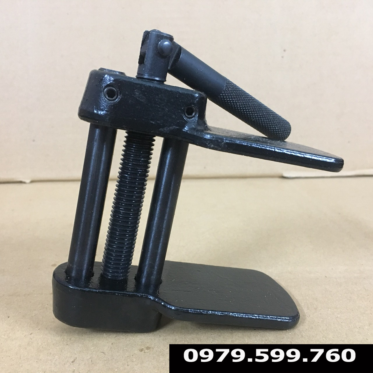 Vam ép piston phanh xe