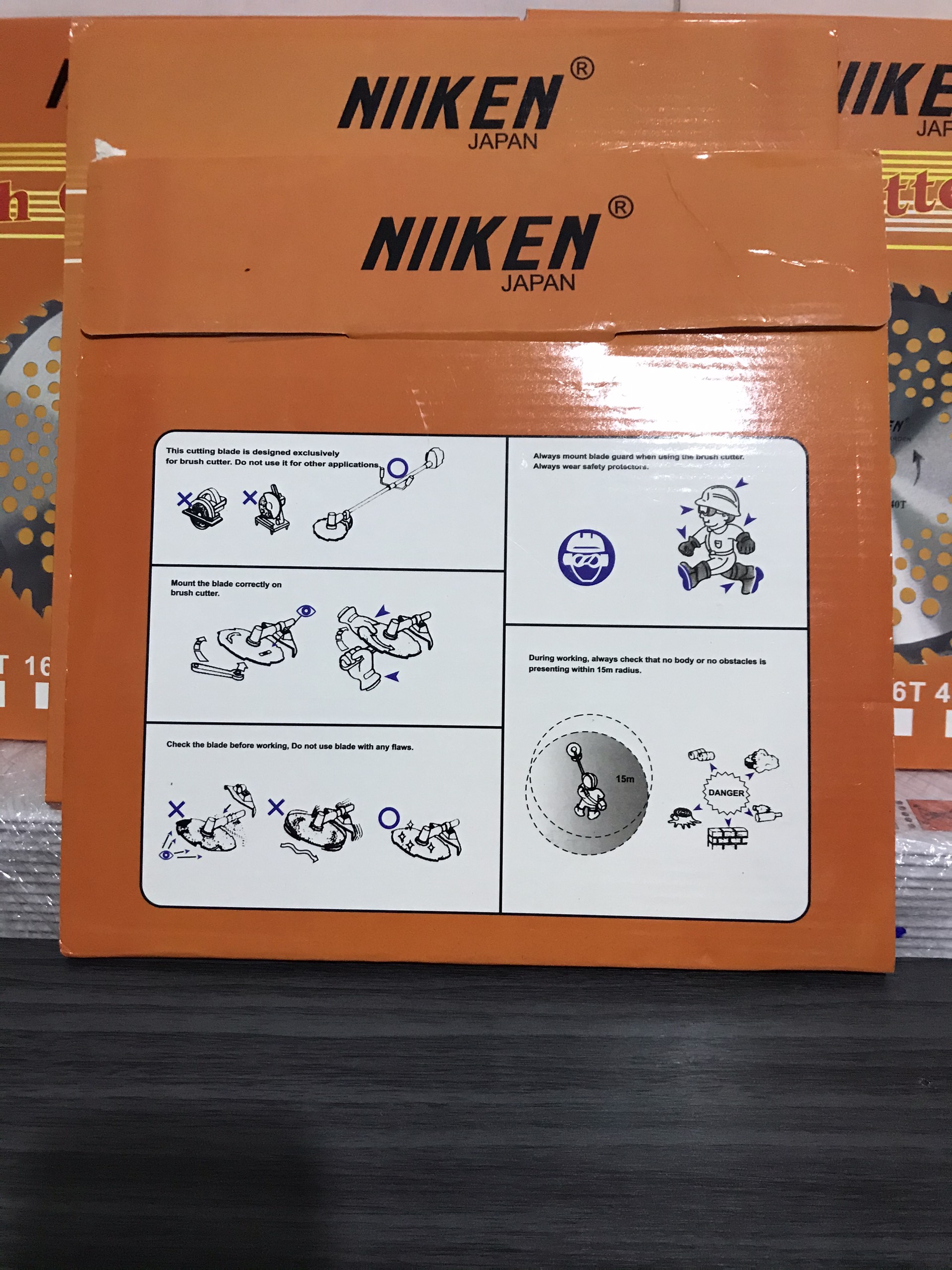 [HCM]LƯỠI CẮT CỎ TRÒN HỢP KIM - NIKEN.. 255MMX40RX25.4MM