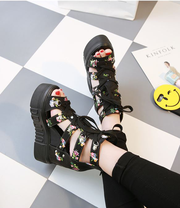 Giày Sandal nữ đế xuồng (Đen) S087D