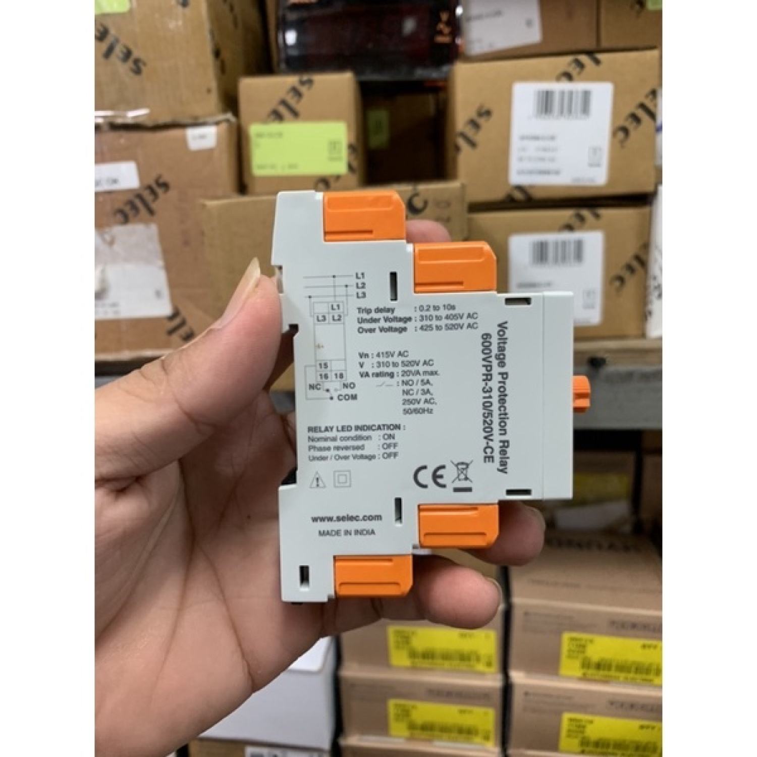 Rơ le bảo vệ điện áp 600VPR310 / 520 (3 pha) SELEC