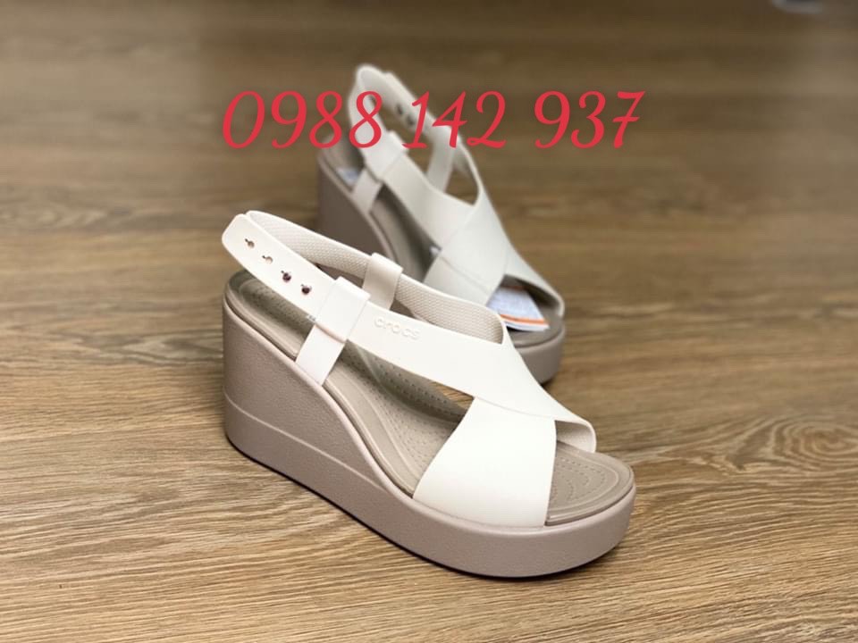 GIÀY, SANDAL ĐẾ XUỒNG CROCS- BROOKLYN 8CM