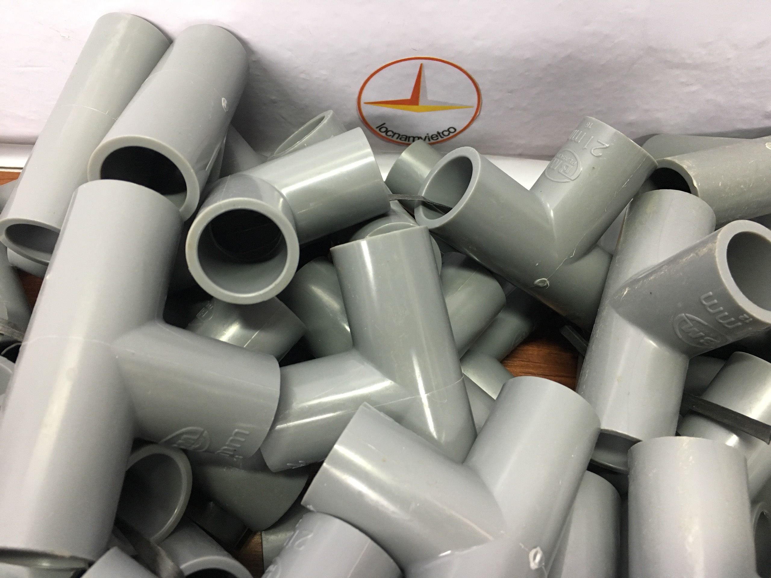 Phụ kiện ống nhựa PVC phi 21 Bình Minh( Co, nối, tê, lơi, ... )