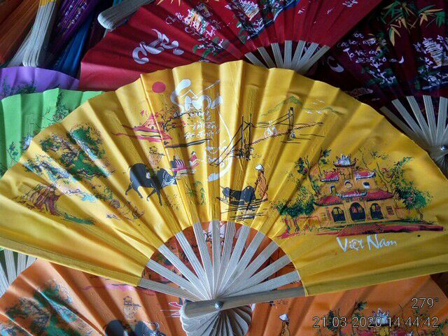 Quạt vải Huế