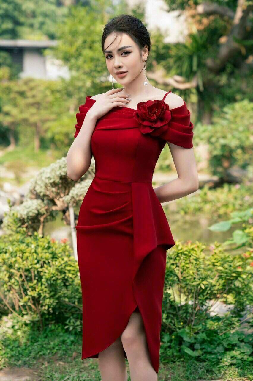 Đầm trễ vai bèo sang trọng