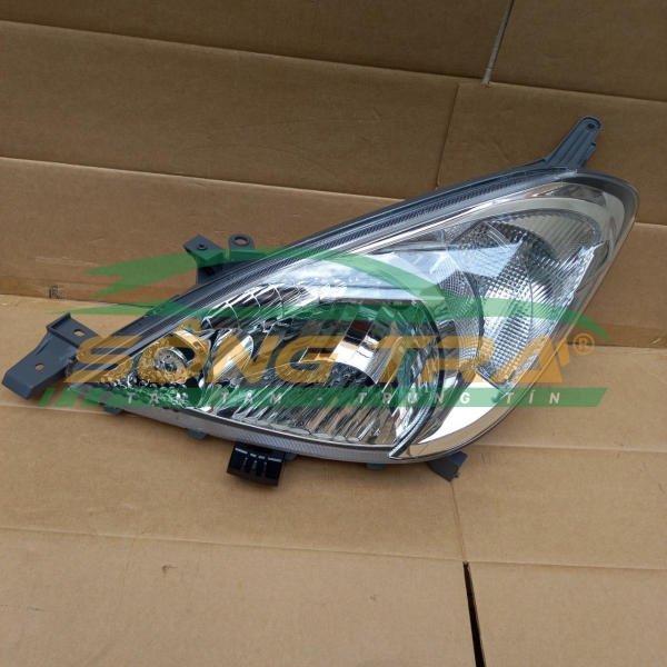 ĐÈN PHA TOYOTA INNOVA 2009-2011 BÊN PHỤ