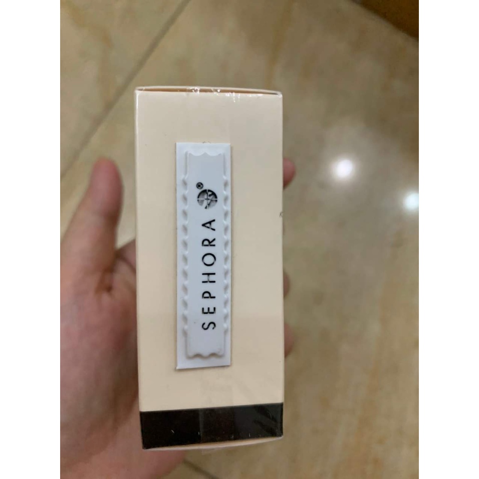 Phấn nước chane  tone 20 và tone 10. .