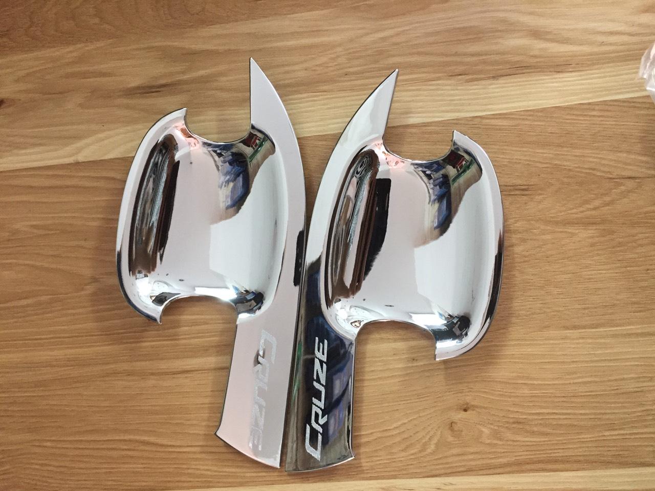 Ốp Trang Trí Hõm Cửa Xe Chevrolet Cruze đời 2009 đến 2020 Mạ Crom Cao Cấp,Bộ 4 Chi Tiết Giúp Chống Xước, Làm Đẹp Xe, Có Sẵn Keo Dính 2 Mặt, Lắp Đặt Dễ Dàng Tại Nhà