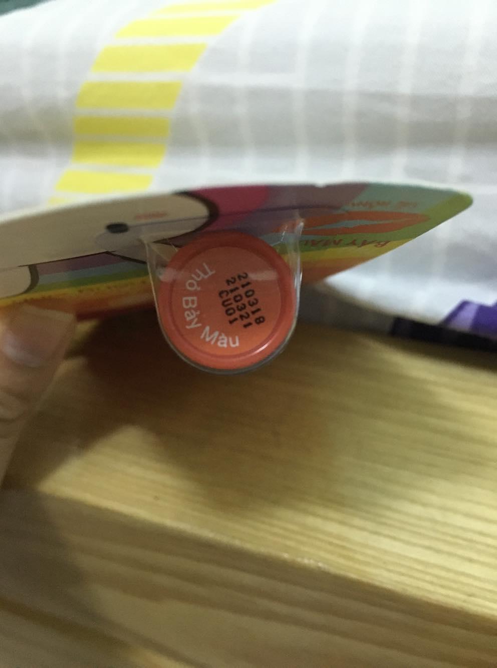 Son dưỡng LipIce Sheer Color Thỏ Bảy Màu