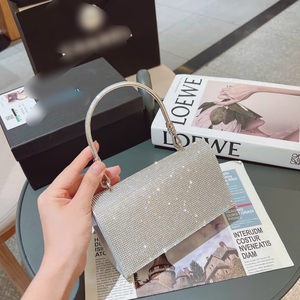 Cluth đính đá dự tiệc bling bling