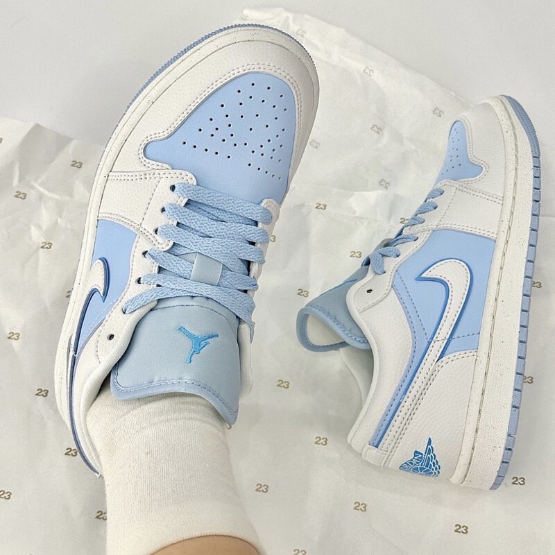 SALE  50% -𝐍𝐈𝐊𝐄 𝐀𝐈𝐑 𝐉𝐎𝐑𝐃𝐀𝐍 𝟏 𝐋𝐎𝐖 ICE BLUE RUNNING