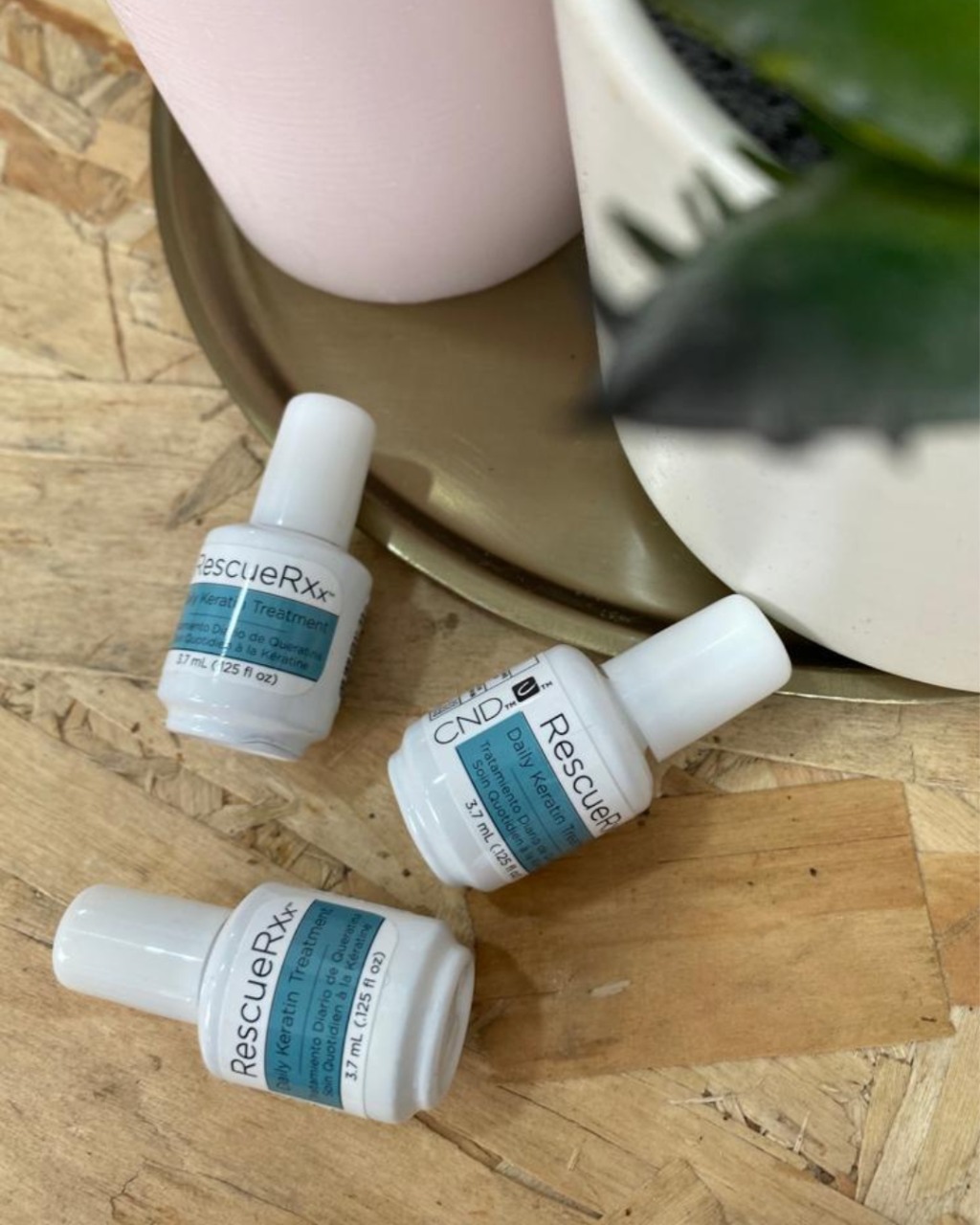 [HCM]Dưỡng móng phục hồi CND Rescue Rxx (3.7ml)