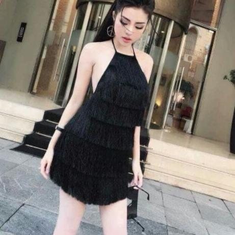 Đầm body cổ yếm tua rua
