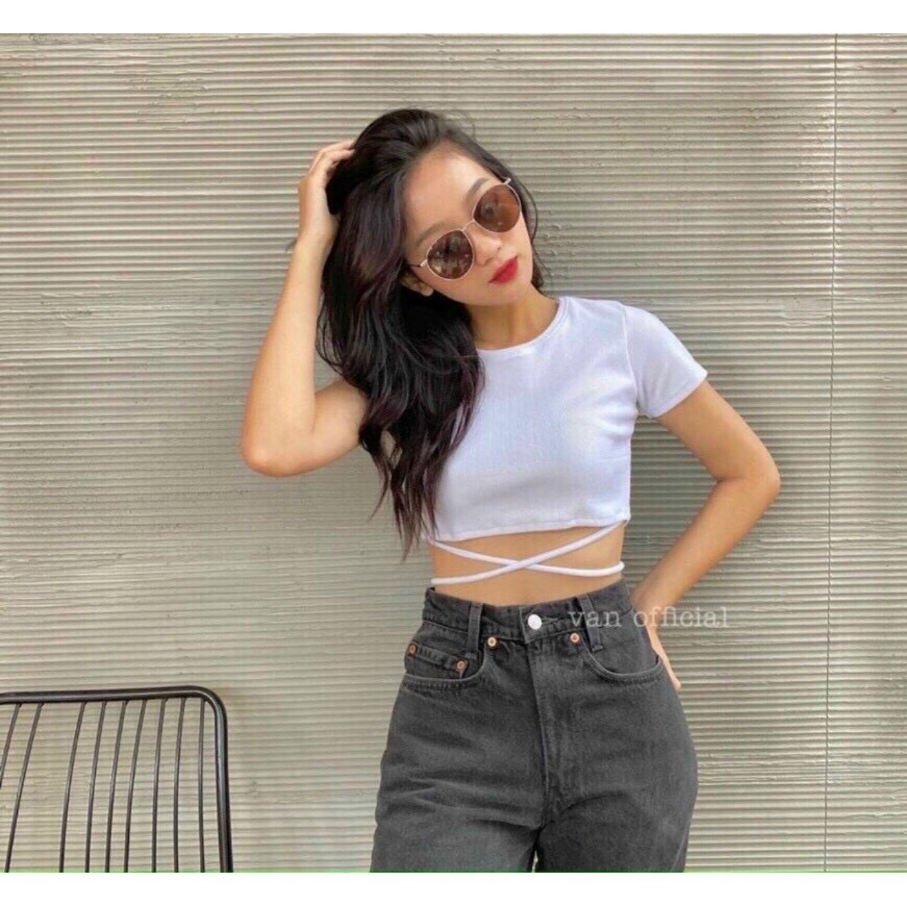 Áo croptop cột dây