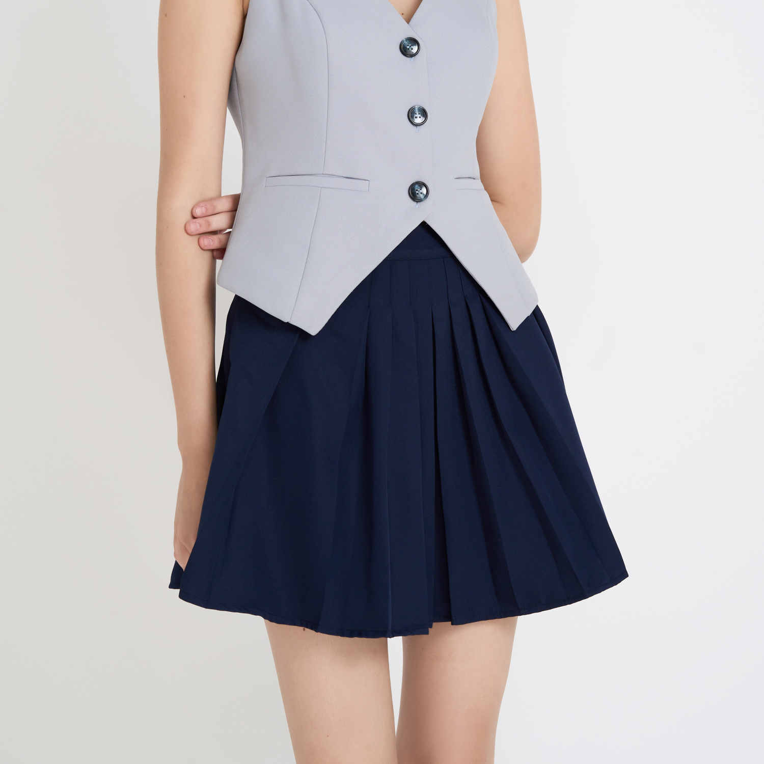Chân váy mini xếp ly kiểu cotton mịn Maybi