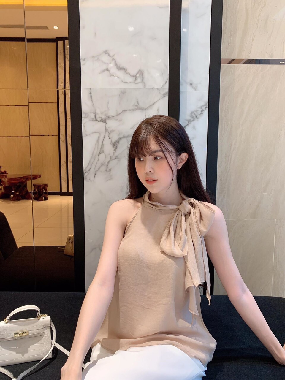 Sét bộ áo cổ yếm thắt nơ phối quần ống rộng đơn giản TTSA0258