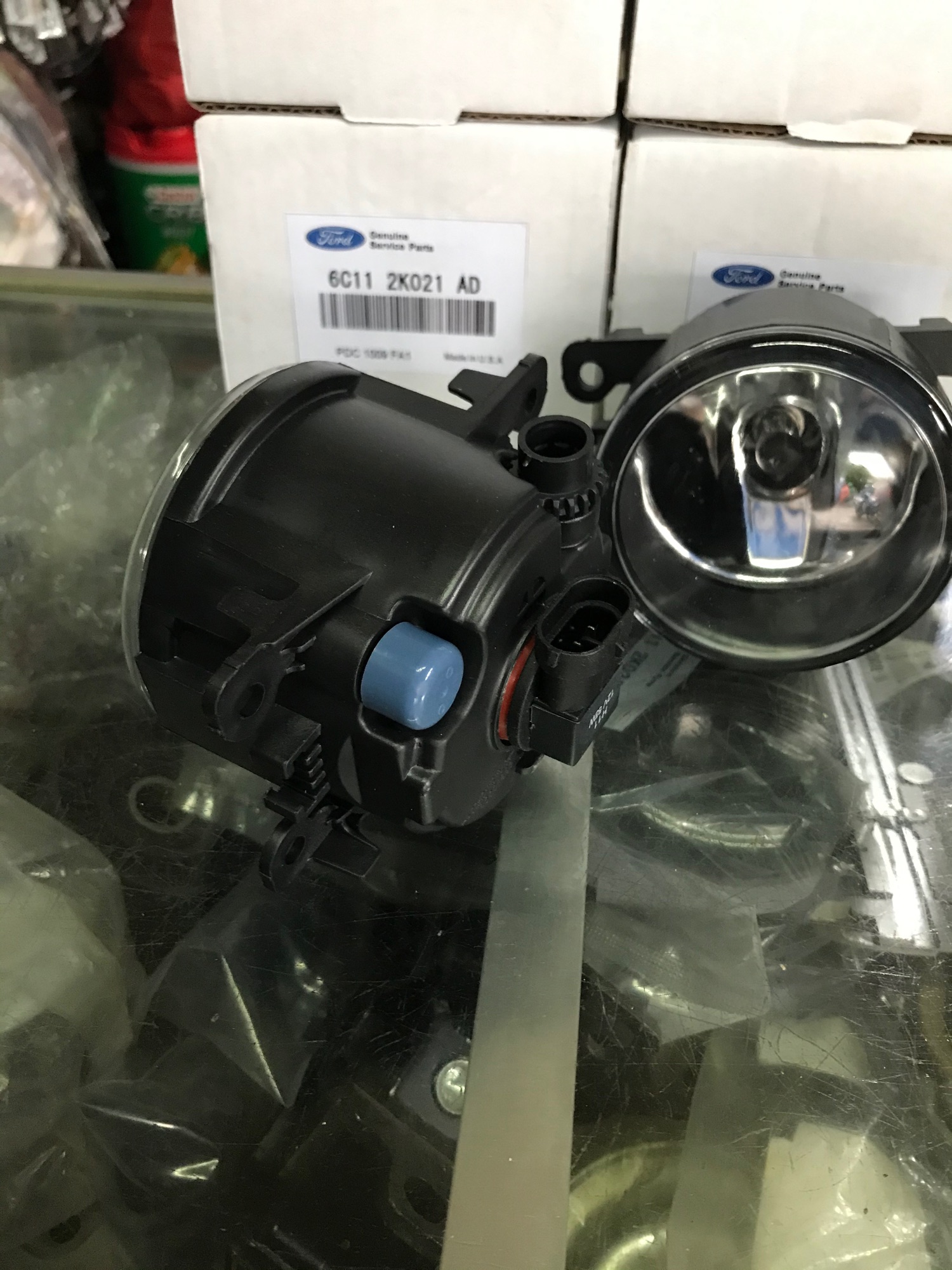 Đèn gầm Ford Transit