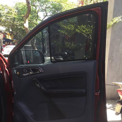 Rèm che nắng Ford Everest Có Nam châm