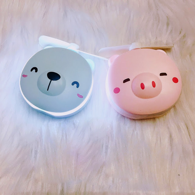 Quạt mini cầm tay kèm gương và đèn led