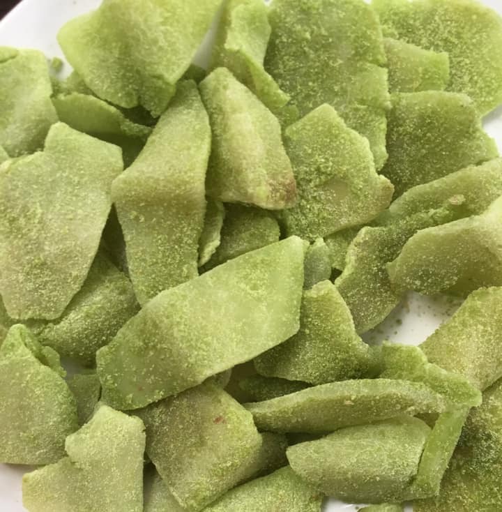 Mứt dừa non miếng màu lá dứa KL: 500g ( Đặc Sản Bến Tre)