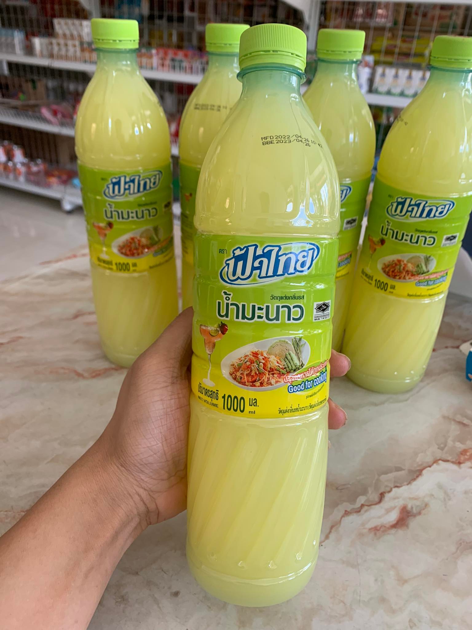 Nước cốt chanh Thái Lan dùng pha chế và làm somtum ( chai 1 lít)