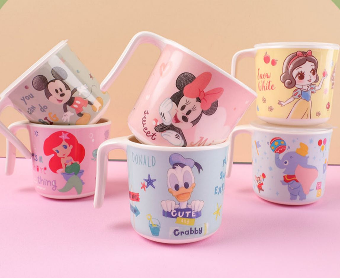 [Hàng mới về] Ly Melamine tay cầm Disney có nắp cho bé
