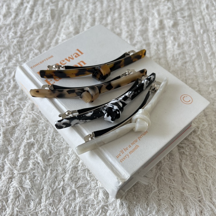 Kẹp tóc bấm dáng mảnh Modleaf Marble knot clip Hàn Quốc
