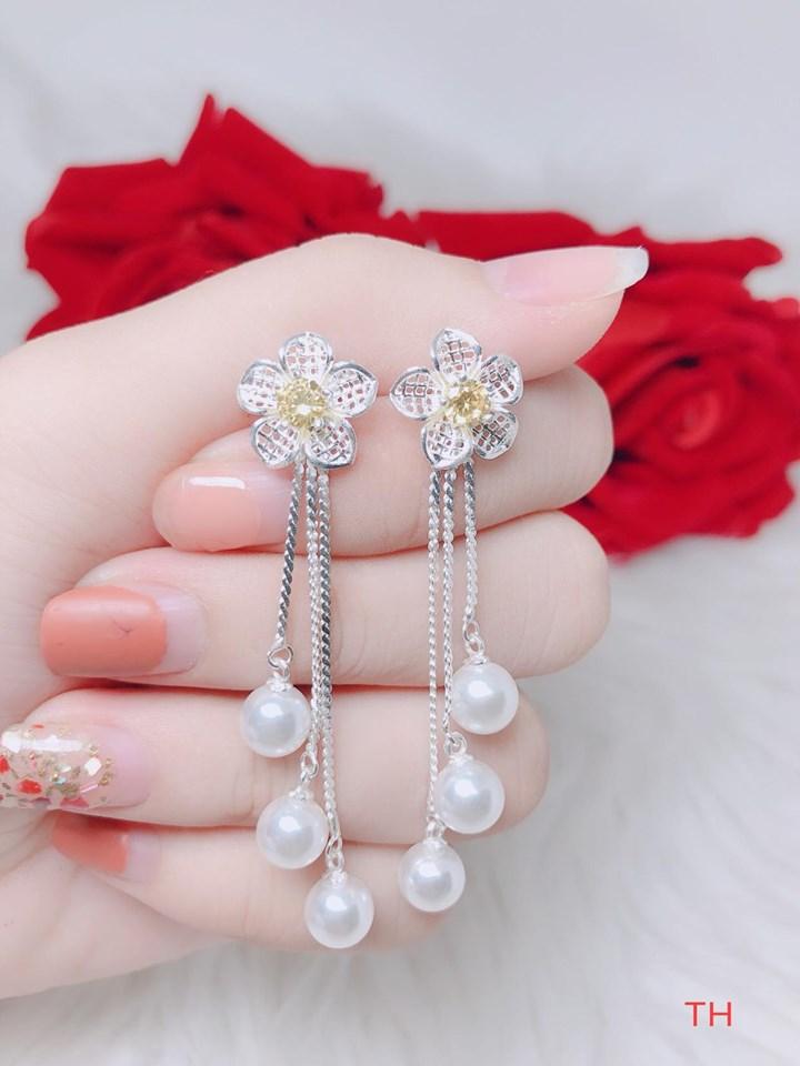 Bông tai bạc gắn 3 hạt trai thả dài MS88