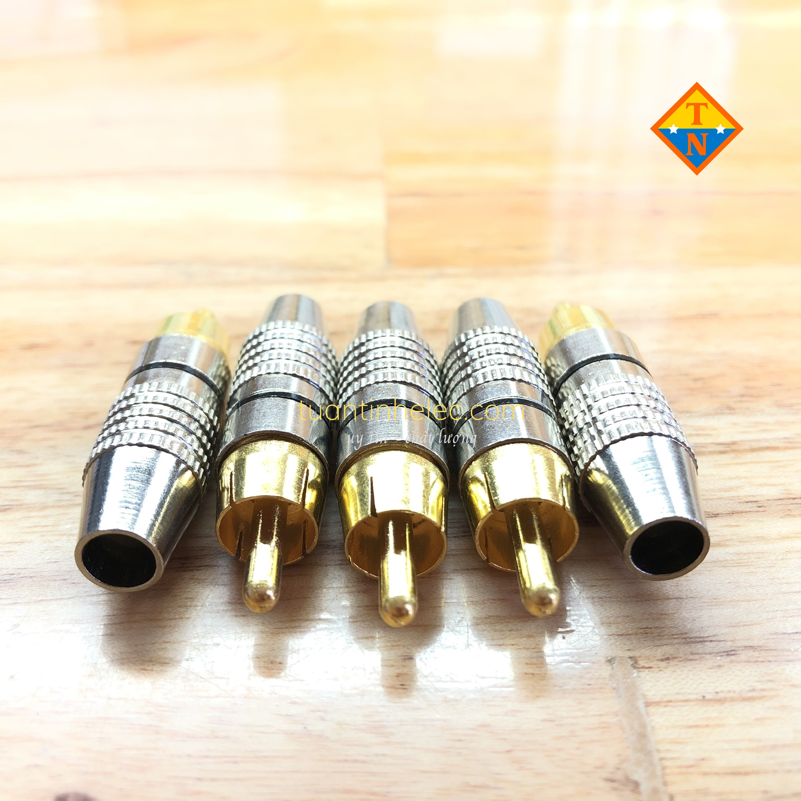 Đầu tín hiệu AV RCA hoa sen đực (dương) tốt (2cái)