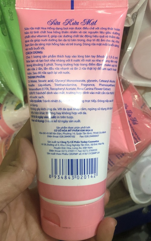 Sữa rửa mặt Dona hoa hồng 150ml