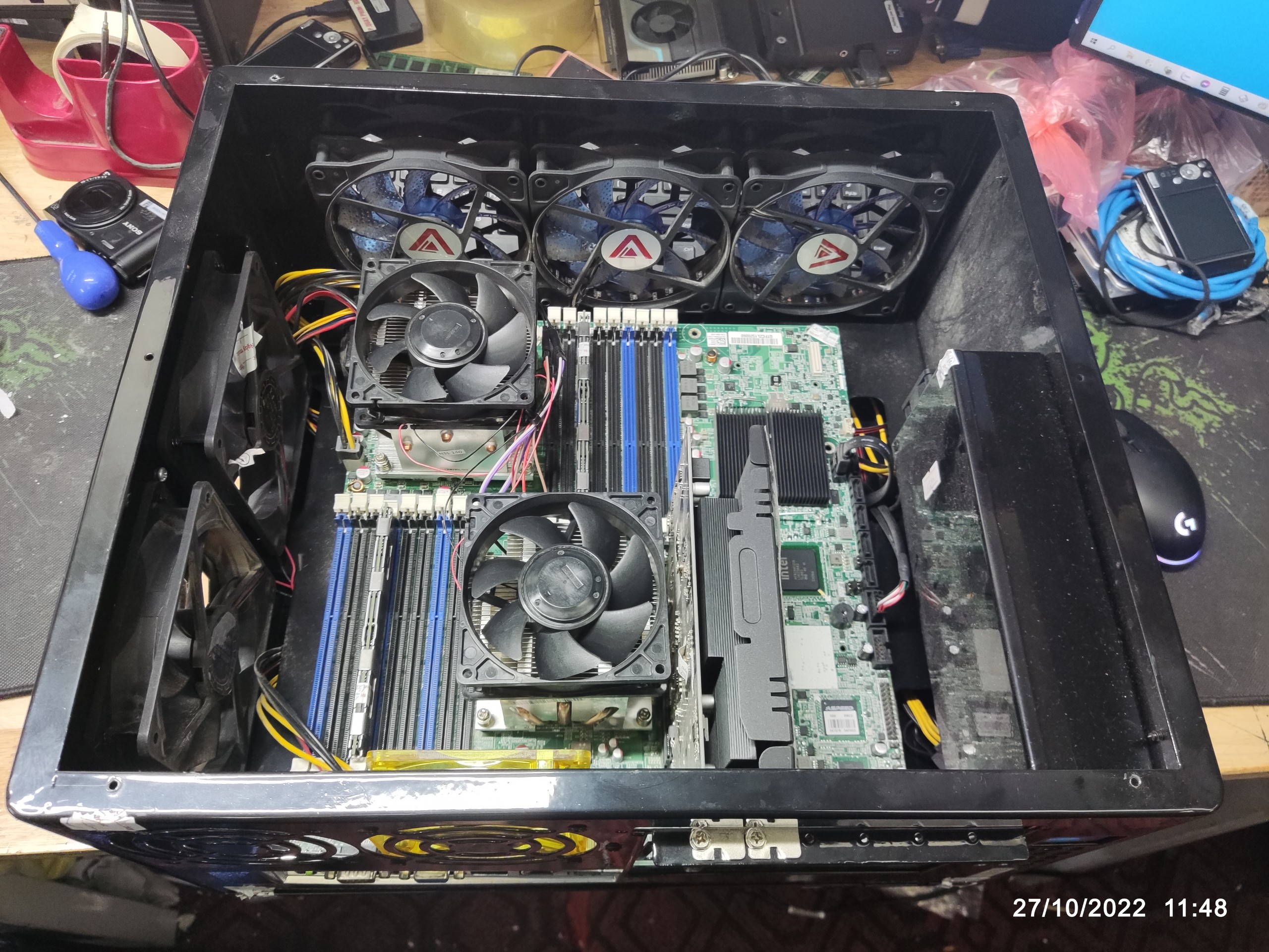 Máy chủ Dell PowerEDGE C2100 MOD case Tower (Dual X5650 12 core 24thread/ Ram 64Gb/ SSD 240Gb)