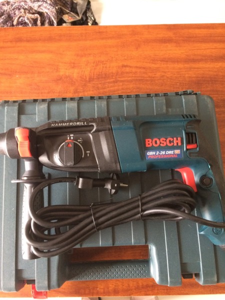 Máy khoan bê tông Bosch GBH 2-26DRE (800W)