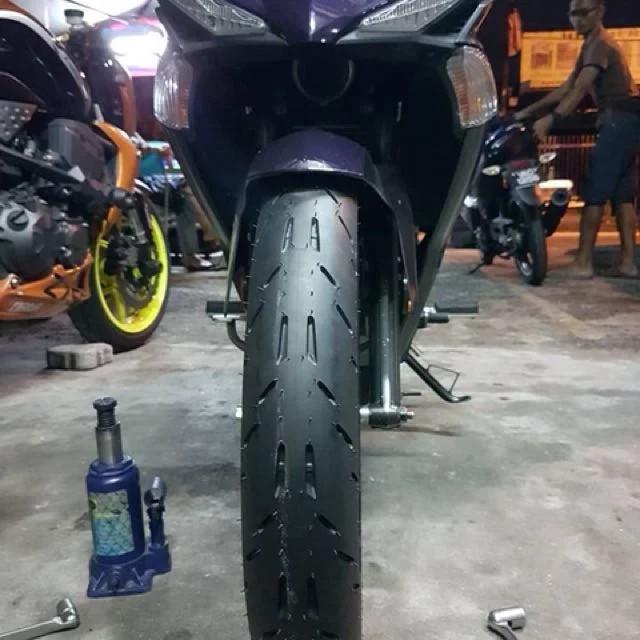 VỎ MICHELIN GAI MOTO GP SIZE 70/90-17