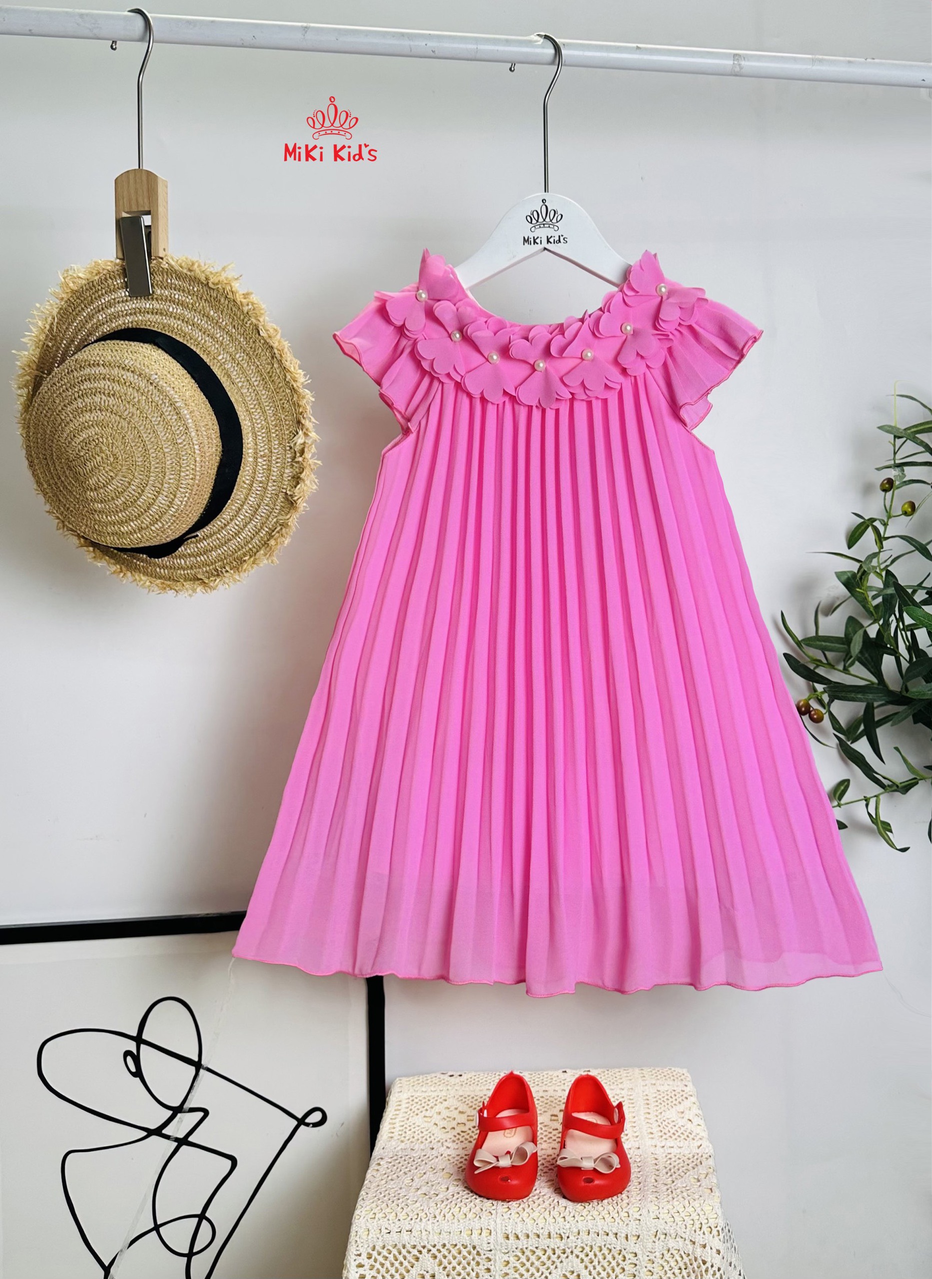 [NEW ARRIVAL][SIZE NHÍ+ĐẠI] ĐẦM DẬP LAZER HOA ĐIỆU ĐÀ BÉ DIỆN TẾT