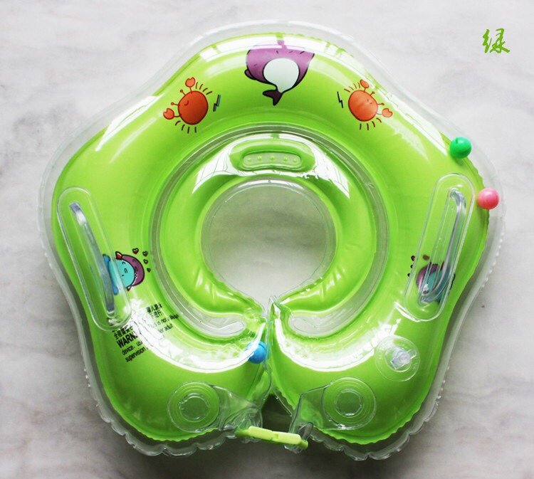 Phao bơi đỡ cổ cho bé tập bơi