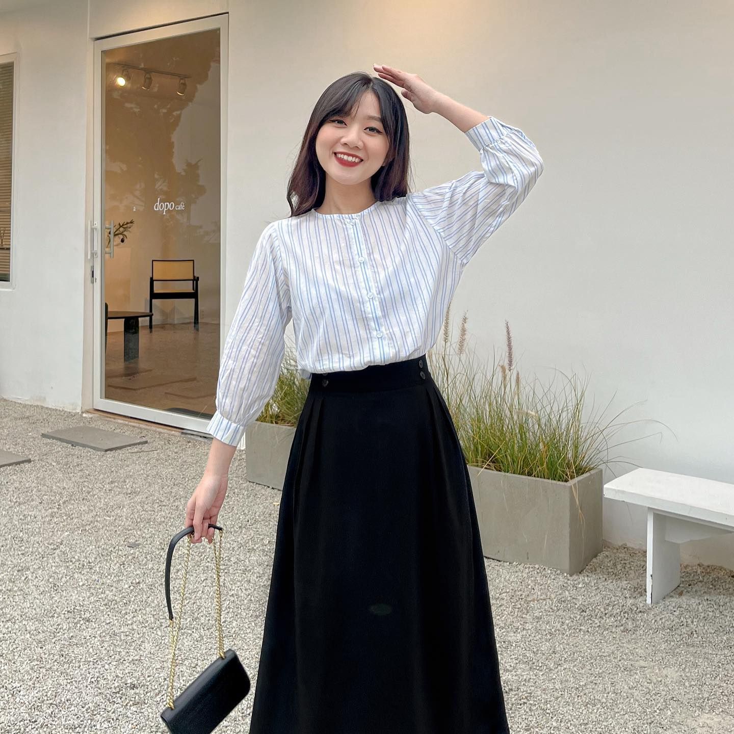 Áo ARA - Áo cổ tròn tay lửng